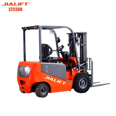 qualidade  2500kg Counter Balance Fork Lift Truck 12kw Lift Motor fábrica